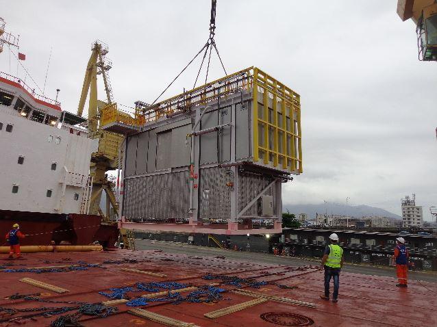 Heavy lift operation